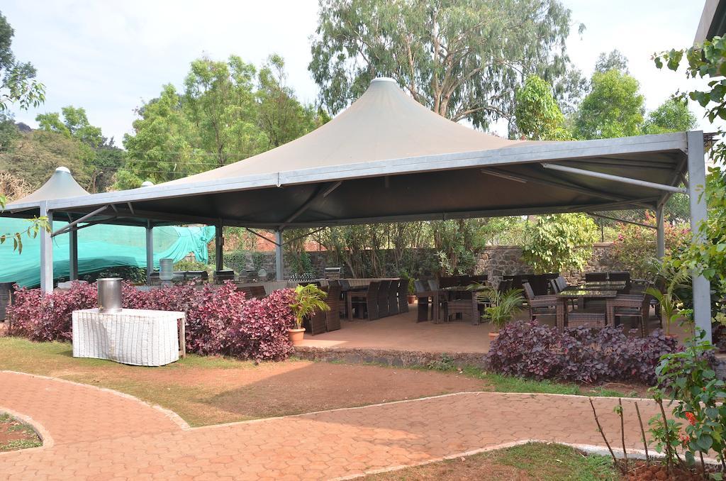 Aveda Blue Country Resort Panchgani Exteriör bild