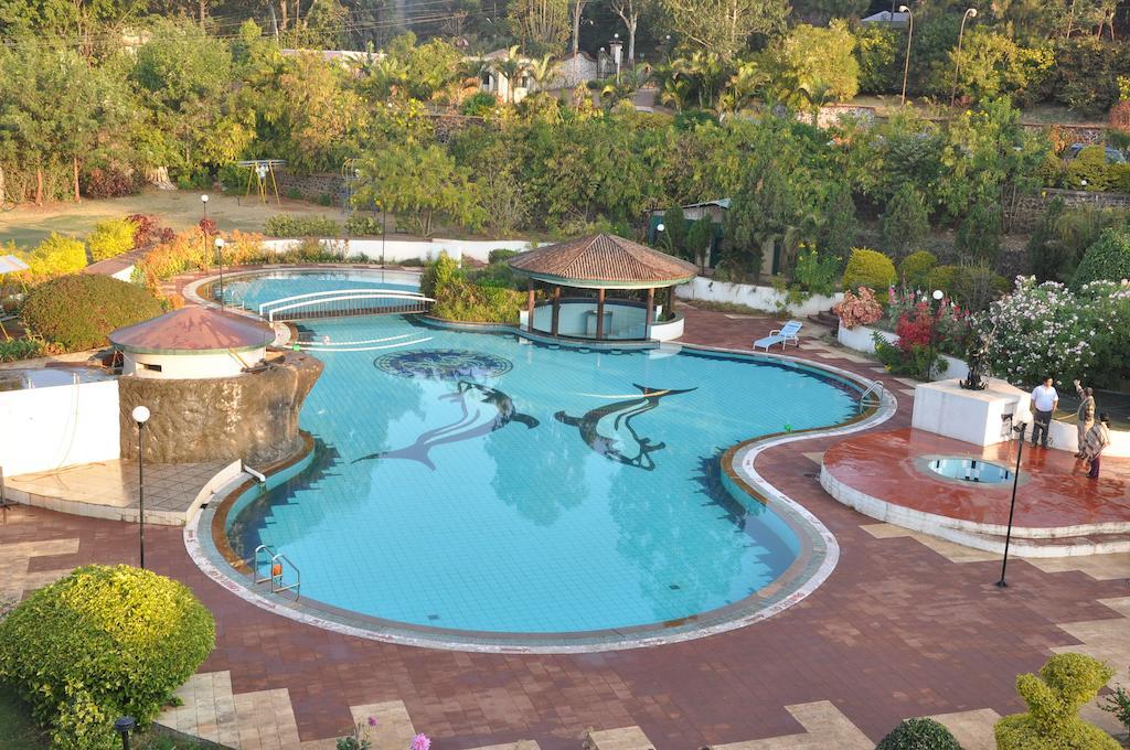 Aveda Blue Country Resort Panchgani Exteriör bild