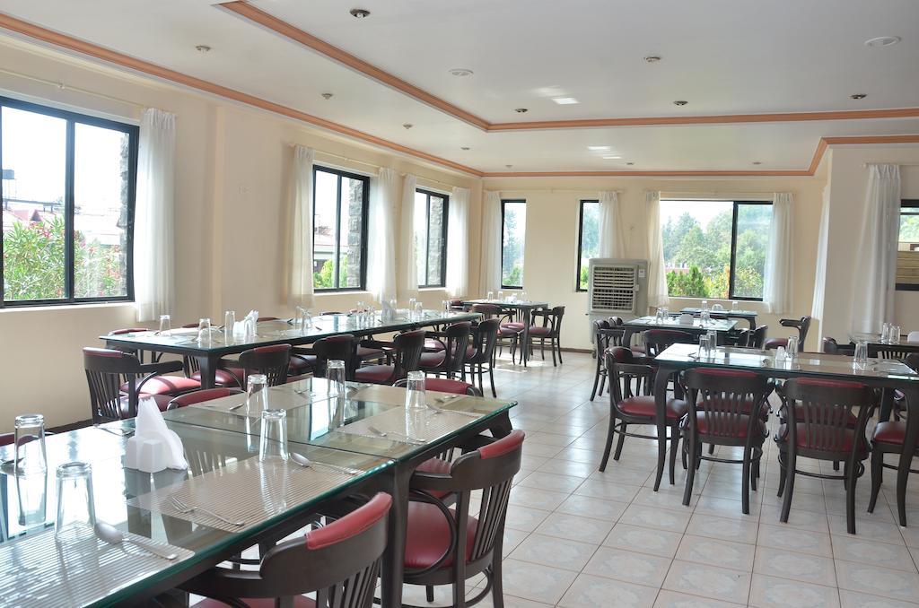 Aveda Blue Country Resort Panchgani Exteriör bild